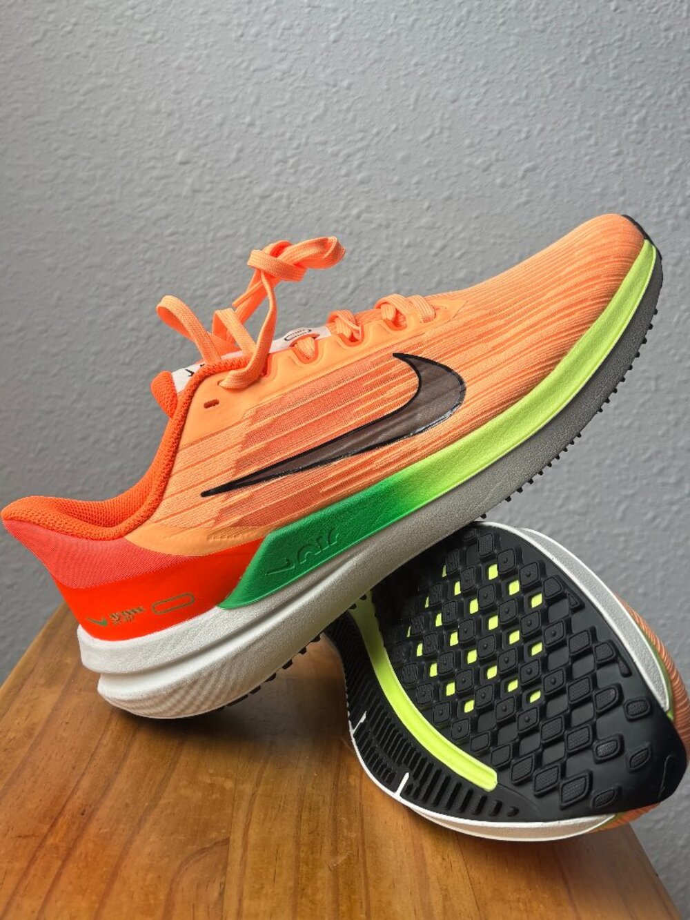 Nike Air Zoom Pegasus 39 Women 9.5 Orange Green Running Shoes DD8686-800
